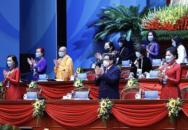 Thay mặt lãnh đạo Đảng, Nhà nước, Thủ tướng Phạm Minh Chính tham gia Đoàn Chủ tịch Đại hội