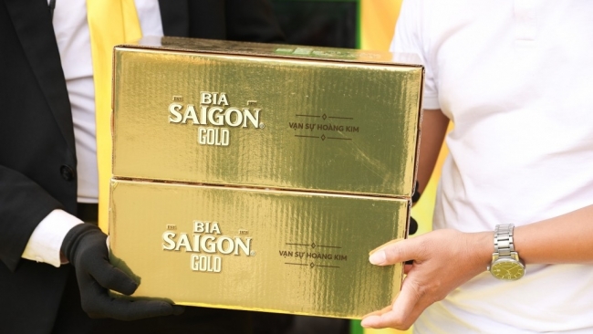 Bia Saigon Gold - Sắc vàng sang trọng báo hiệu một khởi đầu thịnh vượng
