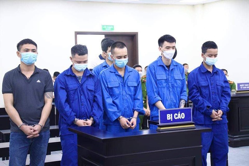 Các bị cáo gây ra vụ nổ súng ở xã Mai Đình, huyện Sóc Sơn, Hà Nội bị đưa ra xử xử sơ thẩm