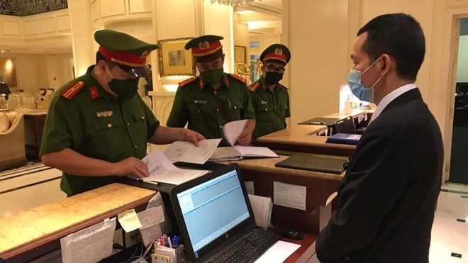 Công an quận Hoàn Kiếm tăng cường kiểm tra công tác khai báo lưu trú, đảm bảo an ninh an toàn cho du khách trong nước và quốc tế đến với Hà Nội, đặc biệt trong thời gian diễn ra SEA Games 31