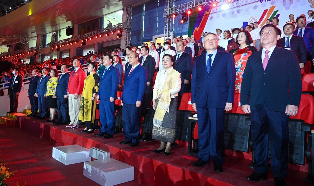 Các vị đại biểu dự khai mạc SEA Games 31 (Ảnh: Viết Thành)