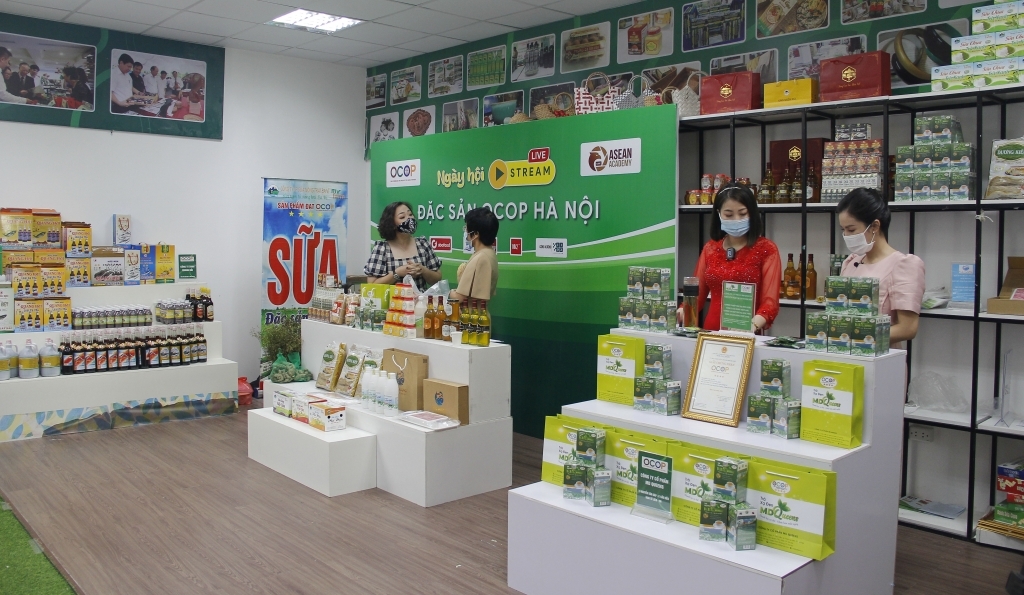Ngày hội livestream đặc sản OCOP Hà Nội: Các gian hàng đón nhận lượng tương tác lớn từ người tiêu dùng