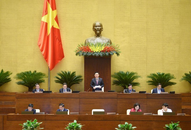 Chủ tịch Quốc hội Vương Đình Huệ đánh giá, qua phiên chất vấn, các thành viên Chính phủ “đăng đàn” đều thể hiện bản lĩnh