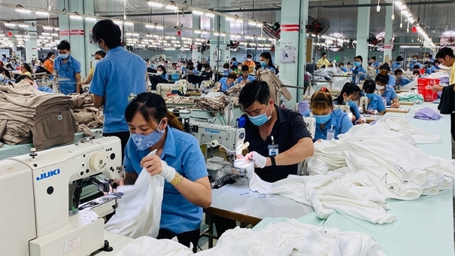 Thủ tướng chỉ thị phát động thi đua thực hiện thắng lợi nhiệm vụ phát triển kinh tế - xã hội