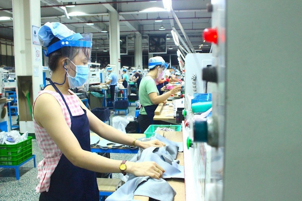 Nhiều doanh nghiệp vẫn nỗ lực đảm bảo mục tiêu kép, duy trì việc làm cho lao động