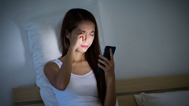 Thức đêm nhiều khiến bạn trẻ gặp vấn đề về sức khỏec