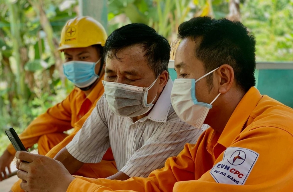 Bộ Công thương tiến hành kiểm tra giá mặt hàng sản xuất điện để thực hiện công khai minh bạch về giá điện (Ảnh: EVN)
