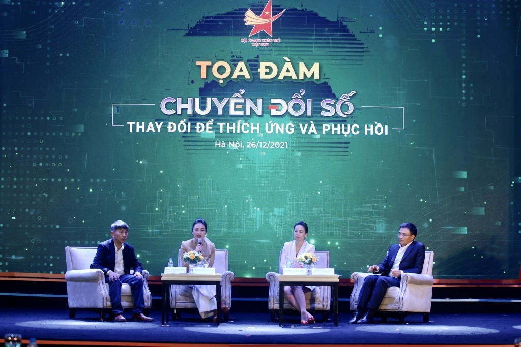 Tọa đàm “Chuyển đổi số - Thay đổi để thích ứng và phục hồi”