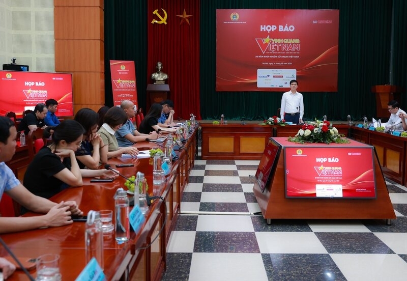 Toàn cảnh buổi họp báo