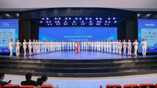 Top 46 thí sinh Hoa hậu Sinh viên Hòa bình Việt Nam bước vào nhà chung