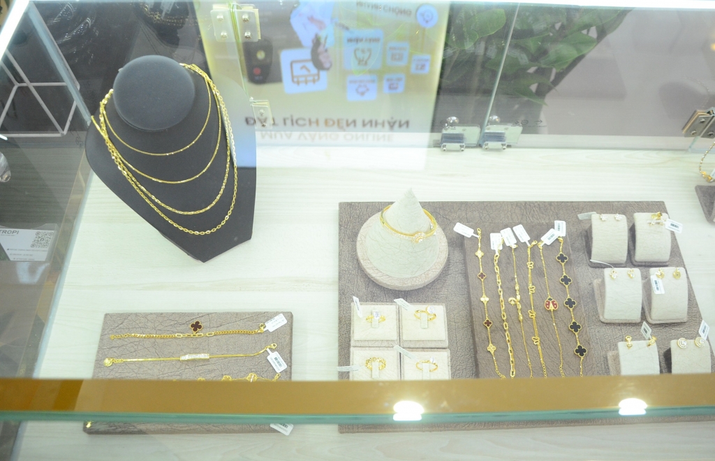 HanaGold là đơn vị tiên phong chuyển đổi số ngành vàng, được Bộ Tài chính vinh danh (Ảnh Đ.Minh) HanaGold là đơn vị tiên phong chuyển đổi số ngành vàng, được Bộ Tài chính vinh danh (Ảnh Đ.Minh)