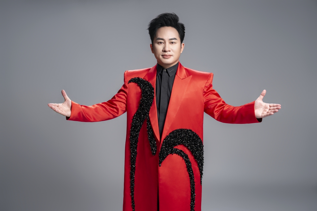 Ca sĩ Tùng Dương