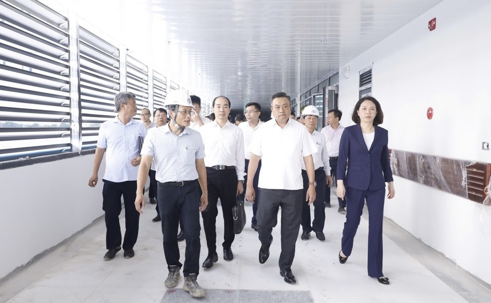 Chủ tịch UBND TP Hà Nội Trần Sỹ Thanh đã kiểm tra các dự án trọng điểm của thành phố