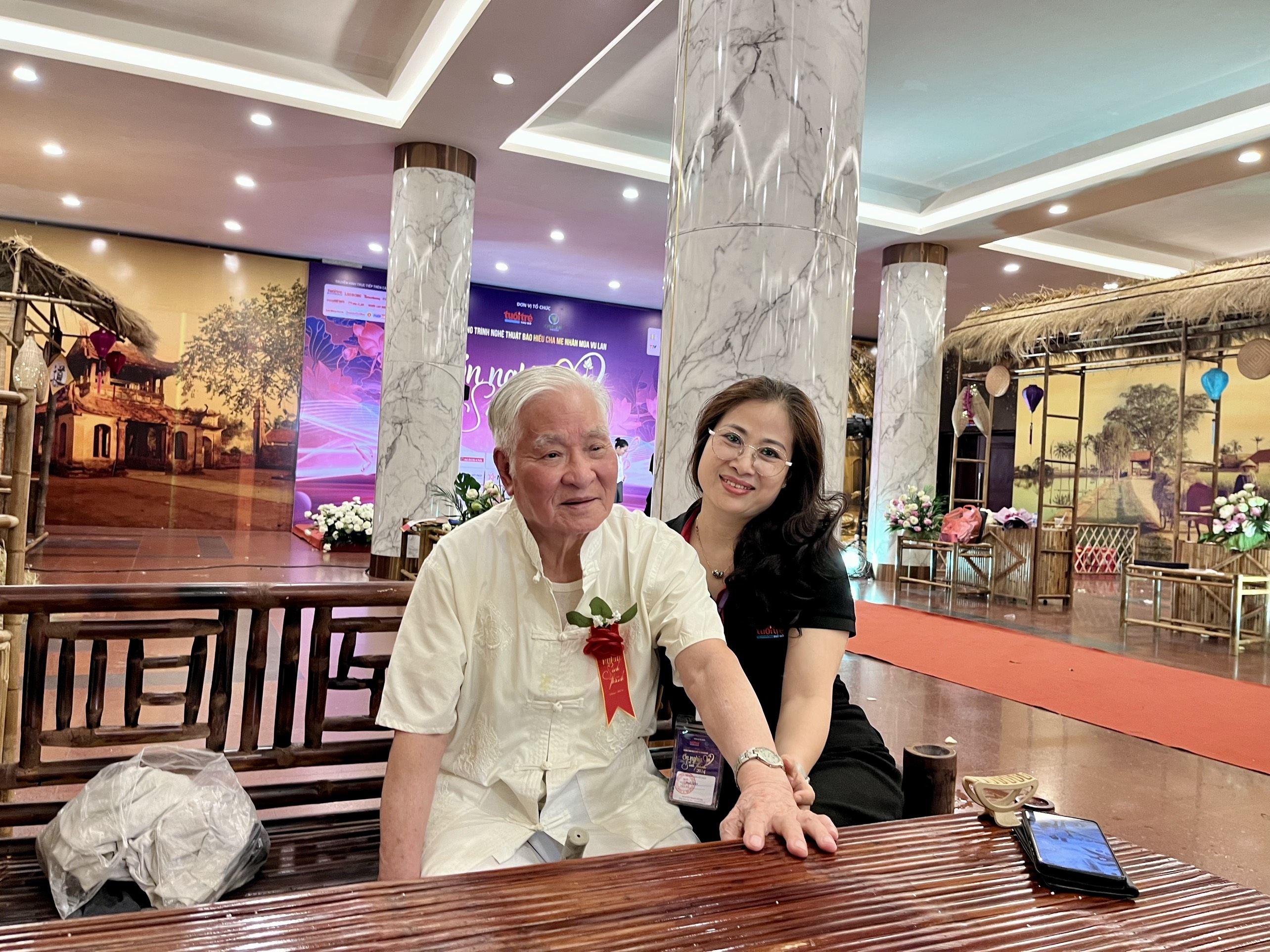 Mùa Vu Lan nghĩ về chữ hiếu