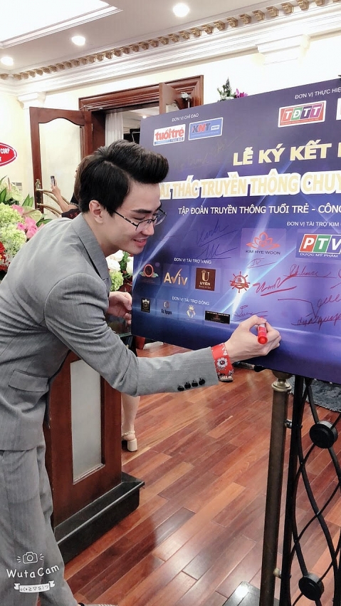 Câu chuyện khởi nghiệp: Cậu đồng trở thành CEO trong ngành thẩm mỹ