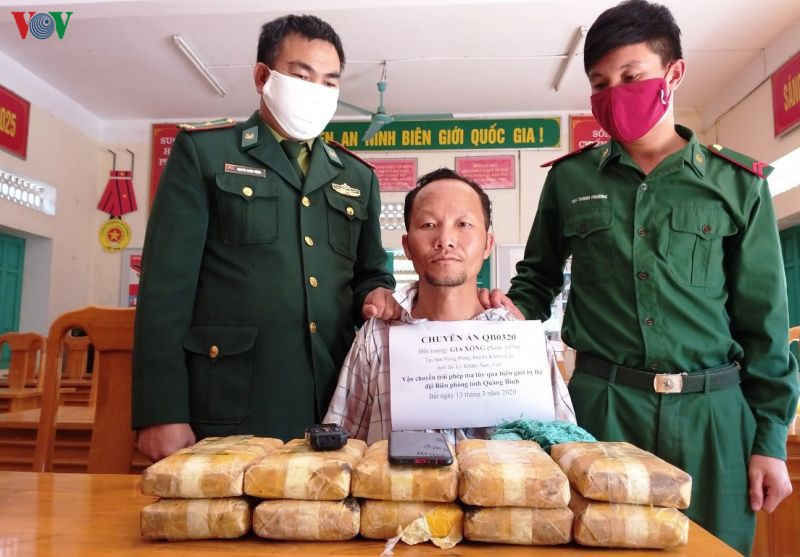 nong 24h: lien tiep pha 2 vu van chuyen 120.000 vien ma tuy tong hop hinh 3