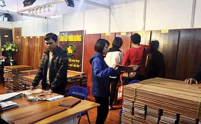 Ngành gỗ nội thất đi "một chân"