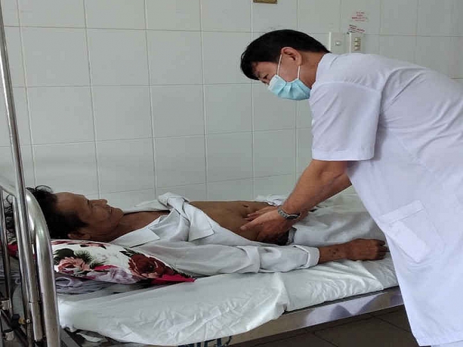 Ống thông đứt làm 3 bị 'bỏ quên' trong niệu quản suốt 3 năm