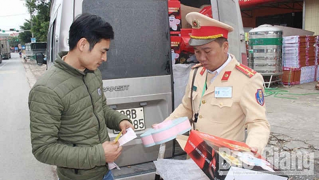 Bắc Giang xử lý gần 2.000 trường hợp vi phạm nồng độ cồn