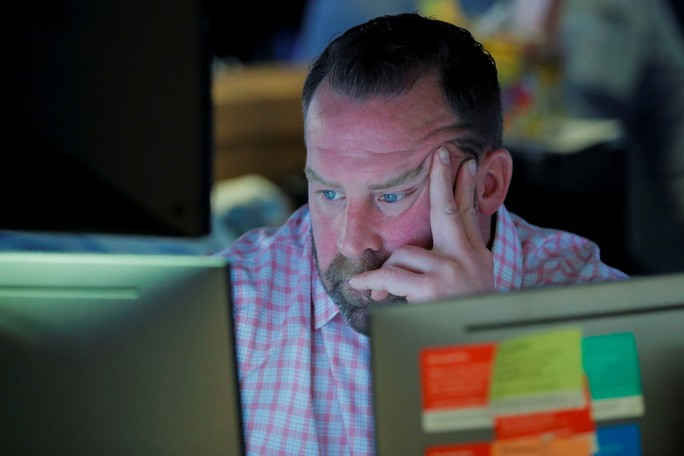 Covid-19: Thị trường t&agrave;i ch&iacute;nh Mỹ tệ nhất trong 30 năm, h&agrave;ng ng&agrave;n tỉ USD bốc hơi - Ảnh 1.