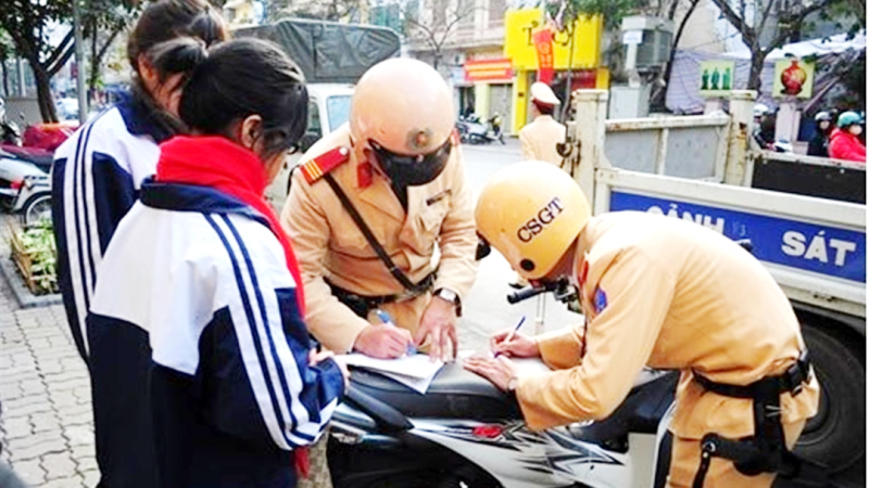 Đề xuất tăng mức xử phạt vi phạm hành chính de xuat tang muc xu phat vi pham hanh chinh