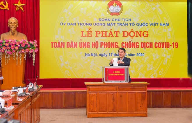 Vietcombank ủng hộ 10 tỷ tại Lễ phát động toàn dân chung tay phòng, chống dịch COVID-19