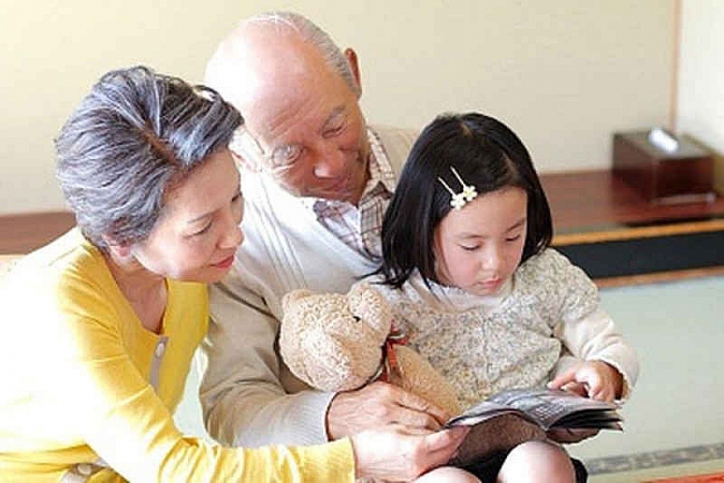 Gần gũi để yêu thương