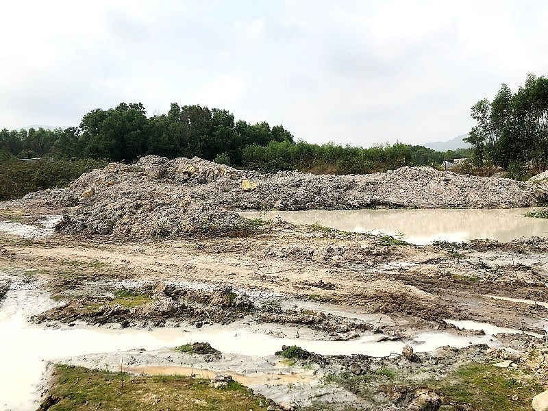 Bà Rịa - Vũng Tàu: Doanh nghiệp ngang nhiên khai thác khoáng sản trái phép ba ria vung tau doanh nghiep ngang nhien khai thac khoang san trai phep