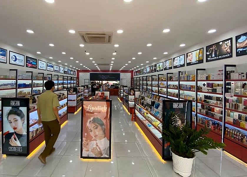 Thu giữ hàng nghìn mỹ phẩm không rõ nguồn gốc xuất xứ của Ansan Cosmetics