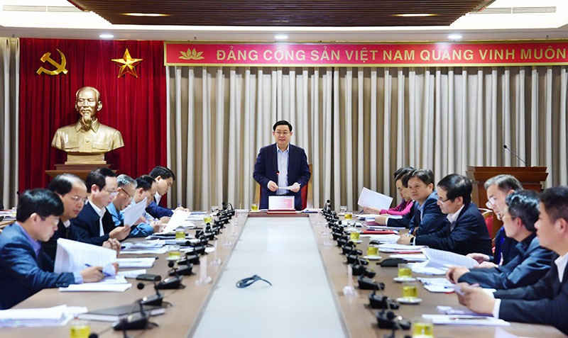 Bí thư Thành ủy Hà Nội: Giải quyết dứt điểm các vụ việc cũ nhưng không để phát sinh vụ việc mới bi thu thanh uy ha noi gan viec giai quyet vu viec phuc tap voi quy hoach can bo cac cap