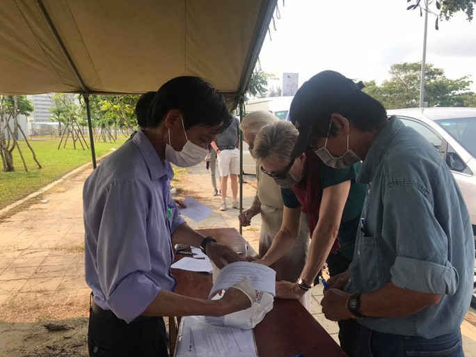 Đà Nẵng vận động tổ chức tiệc cưới trong phạm vi gia đình nhằm chống dịch Covid-19  - Ảnh 1.