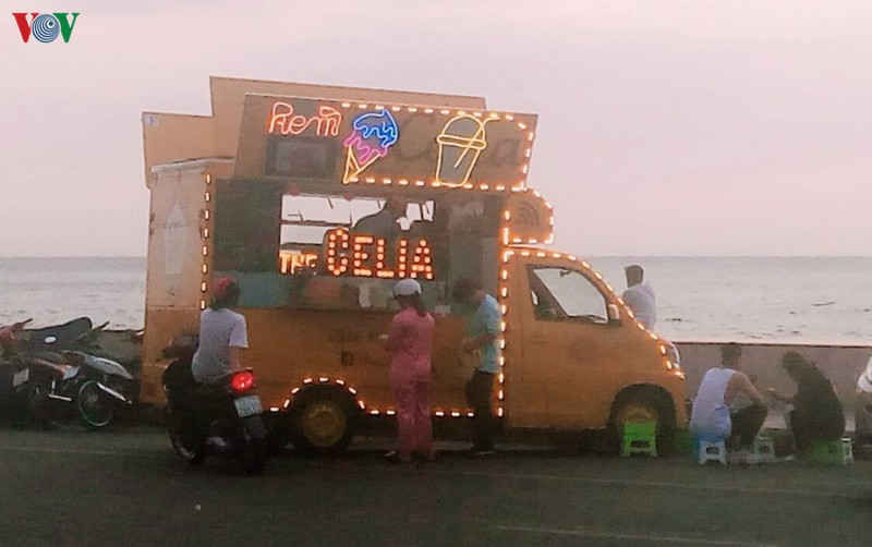 tran lan o to ban hang rong lan chiem long duong o vung tau hinh 1