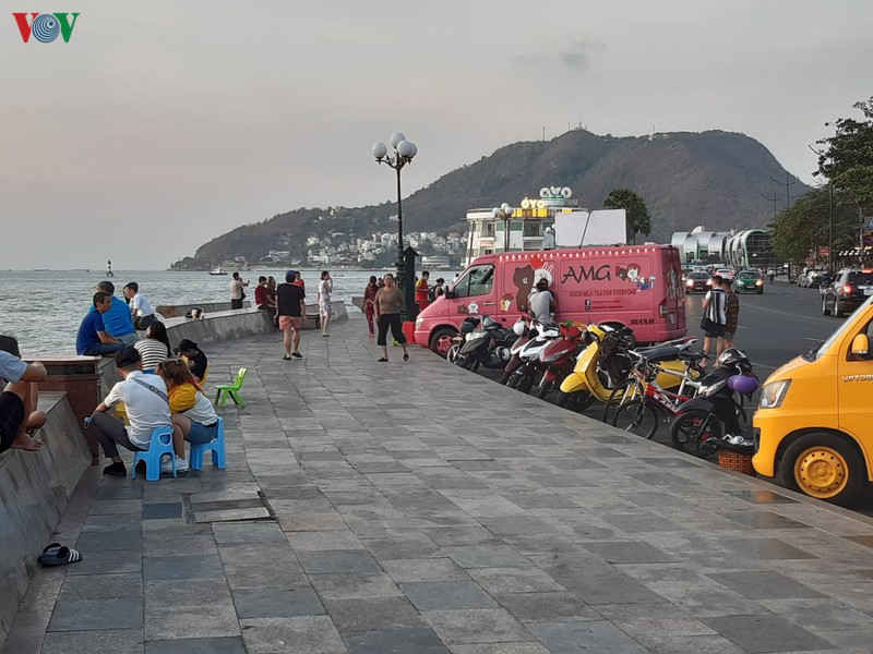 tran lan o to ban hang rong lan chiem long duong o vung tau hinh 3