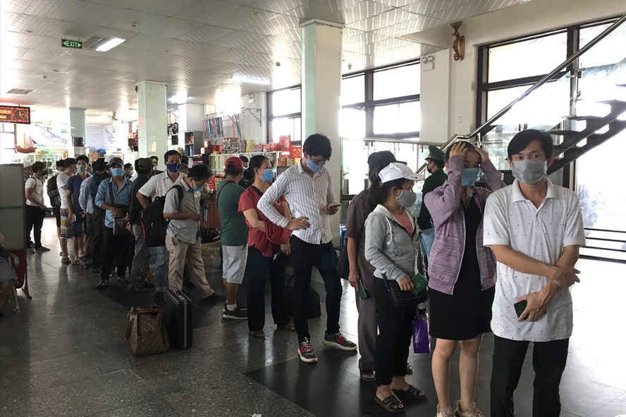 Cách ly toàn bộ người nhập cảnh qua 2 cửa khẩu quốc tế - 2 Cách ly toàn bộ người nhập cảnh qua 2 cửa khẩu quốc tế - 2