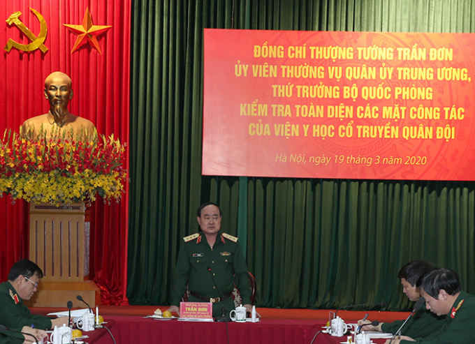 Thượng tướng Trần Đơn ph&aacute;t biểu tại buổi kiểm tra. Ảnh: BQP.