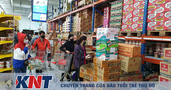 Các doanh nghiệp ở Hà Nội dự trữ đến 300% hàng hóa cung ứng cho người dân trong đợt dịch
