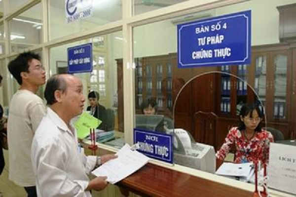 Ảnh minh họa Không được gây phiền hà khi giải quyết yêu cầu chứng thực