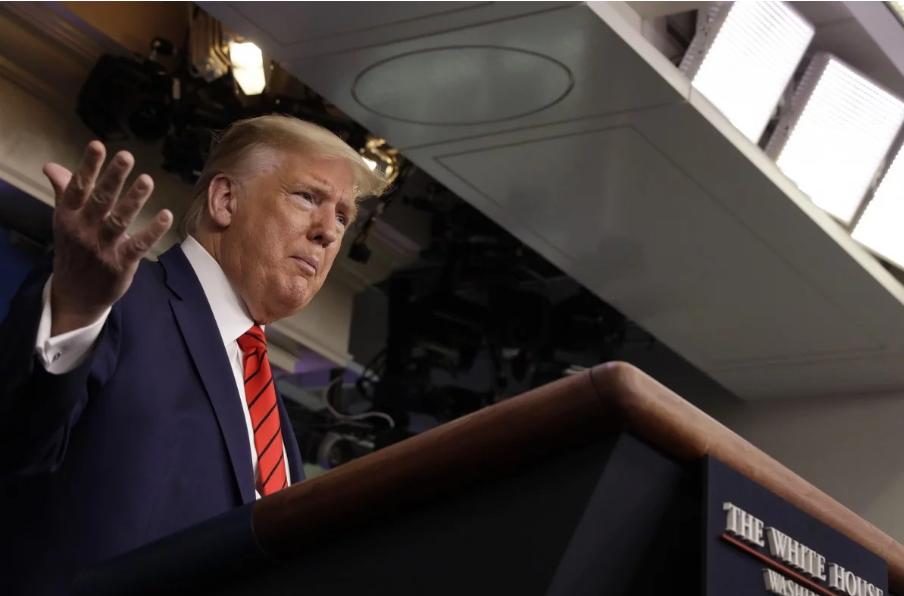 Tổng thống Trump g&acirc;y b&atilde;o bằng tuy&ecirc;n bố &lsquo;Thế giới trả gi&aacute; đắt v&igrave; Trung Quốc giấu dịch&rsquo; - 1