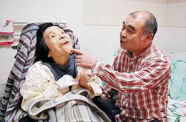 Di chứng chất độc Sarin từ vụ tấn công tàu điện ngầm Tokyo