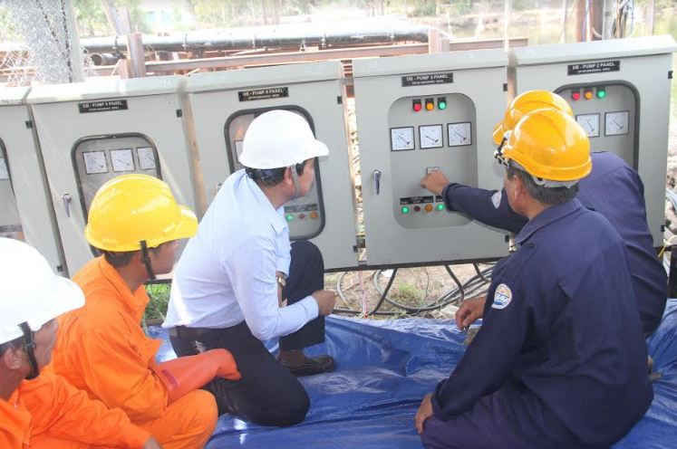 Ưu tiên cấp điện cho bà con miền Tây ứng phó hạn mặn Ưu tiên cấp điện cho bà con miền Tây ứng phó hạn mặn