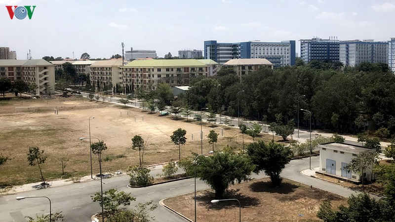 anh: luc luong chuc nang tan tinh phuc vu nguoi dan trong khu cach ly hinh 2