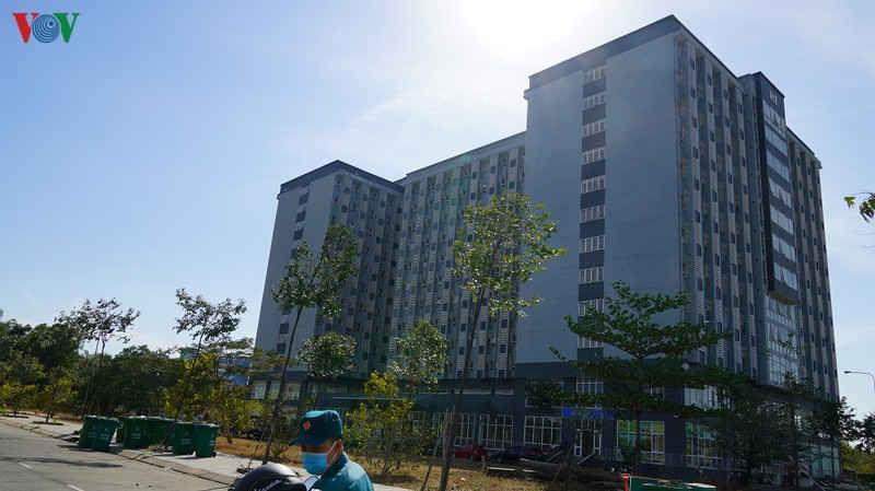 anh: luc luong chuc nang tan tinh phuc vu nguoi dan trong khu cach ly hinh 4