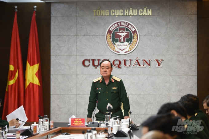 Thượng tướng Trần Đơn, Thứ trưởng Bộ Quốc ph&ograve;ng, Trưởng Ban Chỉ đạo ph&ograve;ng chống dịch Covid-19 Bộ Quốc ph&ograve;ng chủ tr&igrave; cuộc họp. Ảnh: T&ugrave;ng Đinh.