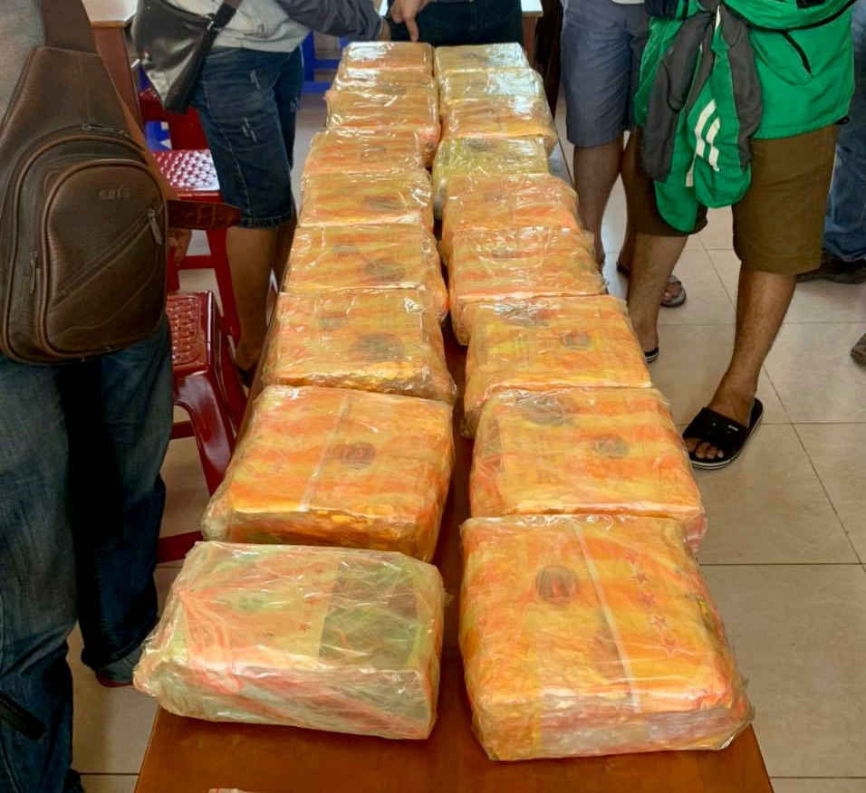 Công an TPHCM triệt phá đường dây ma túy “khủng” - 2 Công an TPHCM triệt phá đường dây ma túy “khủng” - 2