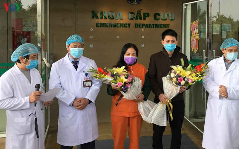 nen bo ngay viec tang hoa benh nhan mac covid-19 xuat vien hinh 1