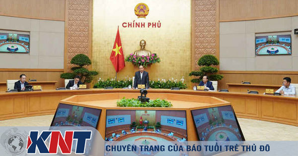Thủ tướng Nguyễn Xuân Phúc: Cần suy nghĩ một gói hỗ trợ quốc gia thiết thực với người lao động