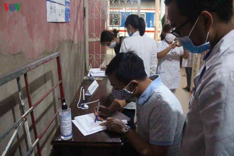 hang tram sinh vien y duoc hue o tuyen dau chong dich covid-19 hinh 1