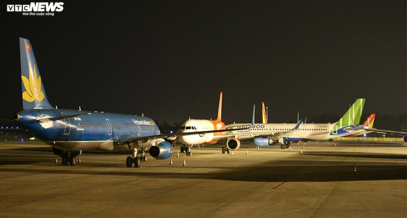 H&agrave;ng kh&ocirc;ng dừng đưa c&ocirc;ng d&acirc;n Việt Nam ở nước ngo&agrave;i về Nội B&agrave;i - 1