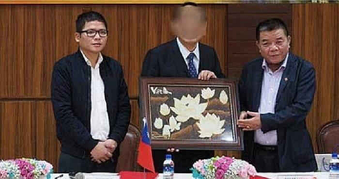 Thông báo 'bắt tạm giam' Trần Duy Tùng nay lại truy nã: Bộ Công an lý giải
