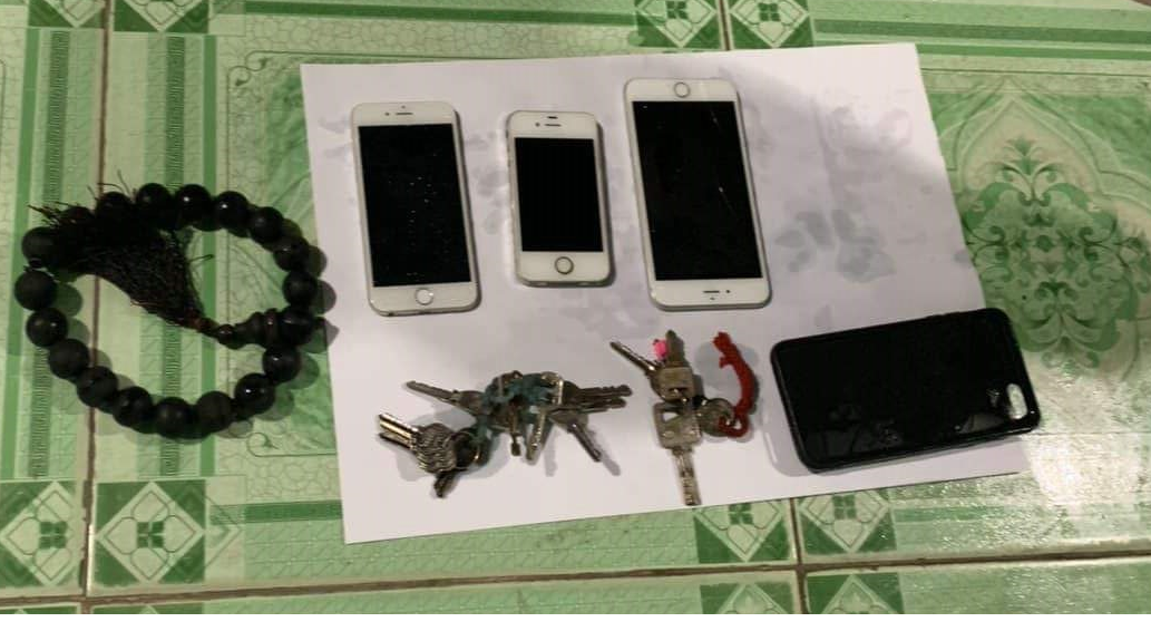 Sư thầy v&agrave; nữ phật tử chết trong ch&ugrave;a: Trục vớt tang vật từ cống tho&aacute;t nước - 1